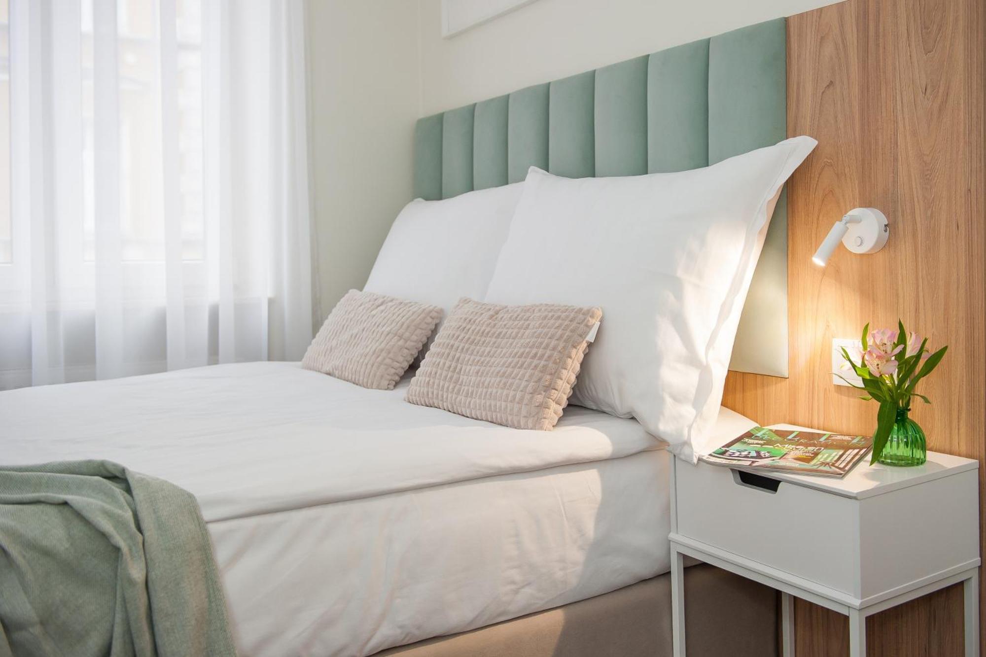 Hotel Awo Γκνιέζνο Δωμάτιο φωτογραφία